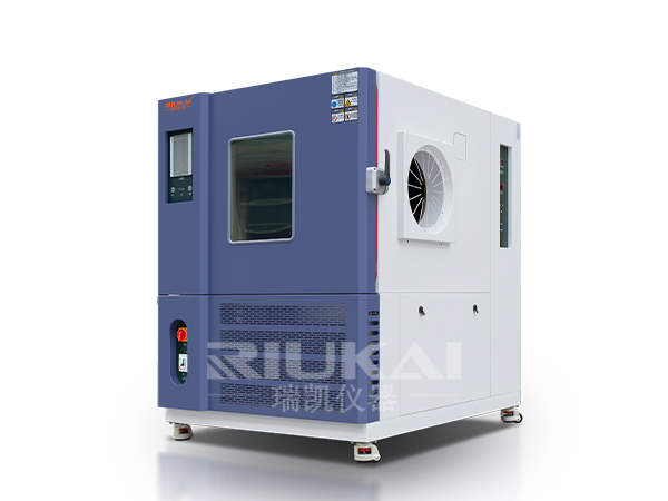 <i style='color:red'>可程式高低温箱</i>